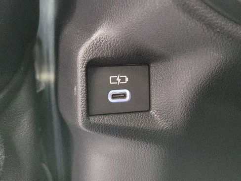 Used 2024 Toyota Grand Highlander AWD image 17