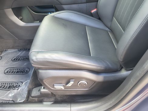 Used 2025 Hyundai Santa Fe XRT AWD/4WD image 23