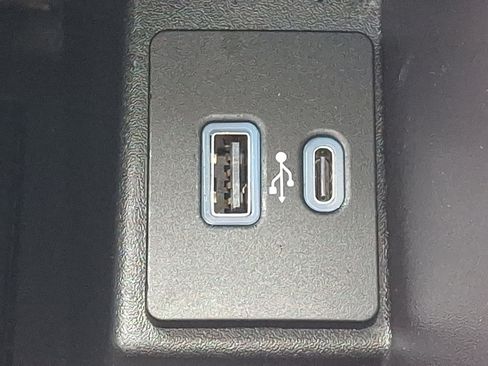 Used 2023 Ford Edge SEL w/ Convenience Package AWD/4WD image 24