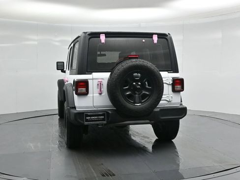 Used 2025 Jeep Wrangler Sport image 24
