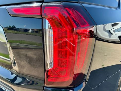 Used 2022 GMC Yukon Denali image 16