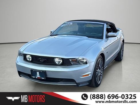 Used 2010 Ford Mustang GT Premium RWD image 1