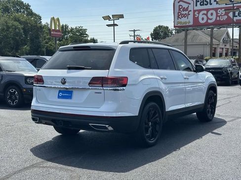 Used 2023 Volkswagen Atlas SE w/ Panoramic Sunroof Package image 2