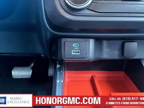 Used 2022 Ford Maverick XLT w/ Equipment Group 300A Standard AWD/4WD image 17