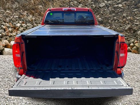 Used 2019 Chevrolet Colorado Z71 AWD/4WD image 15