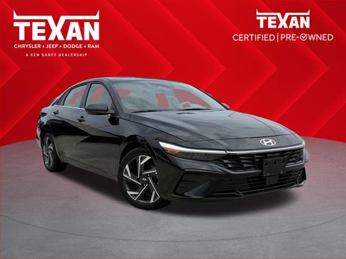 Used 2025 Hyundai Elantra SEL FWD image 1