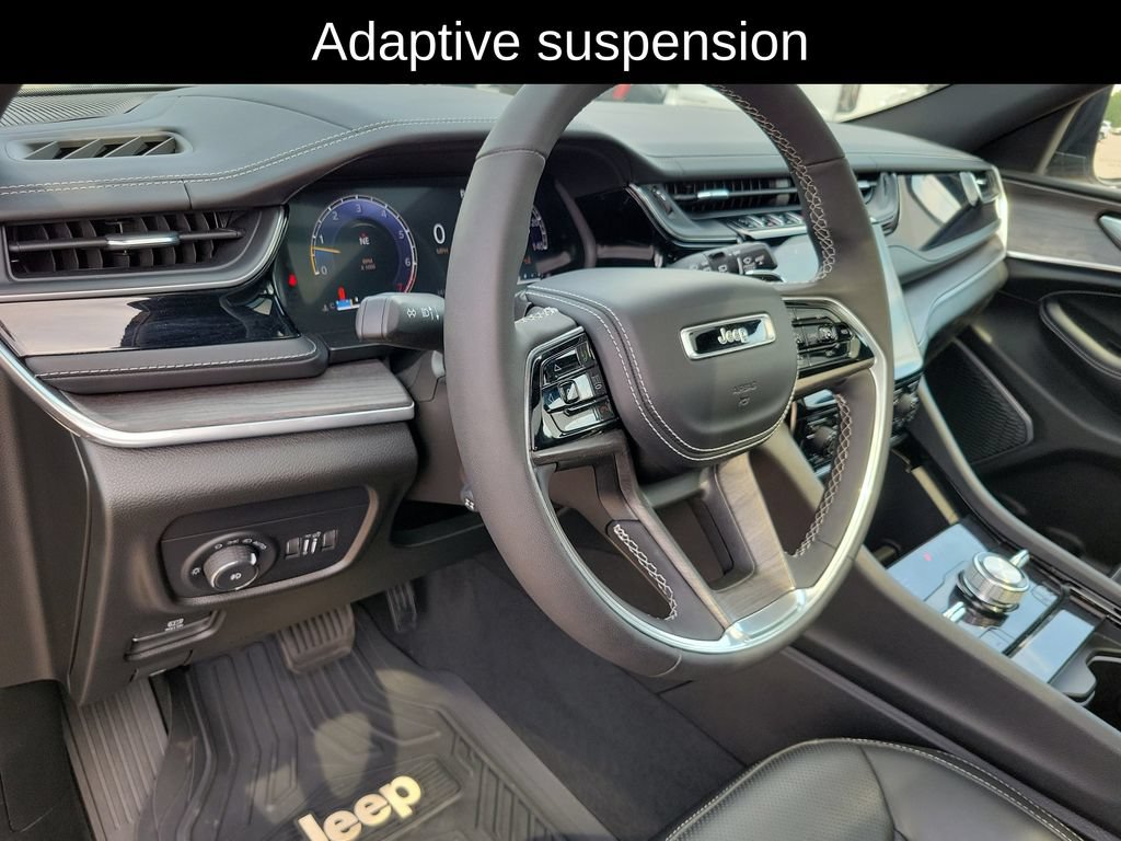 Used 2023 Jeep Grand Cherokee L Overland AWD/4WD image 11