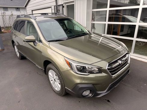 Used 2019 Subaru Outback 2.5i Premium image 1