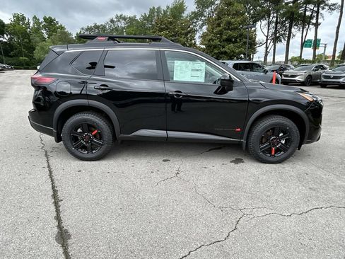 New 2026 Nissan Rogue SV w/ Rock Creek Premium Package AWD/4WD image 7