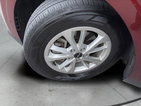 Used 2024 Kia Carnival LX image 35