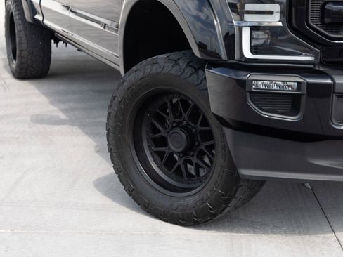 Used 2020 Ford F350 Limited AWD/4WD image 4