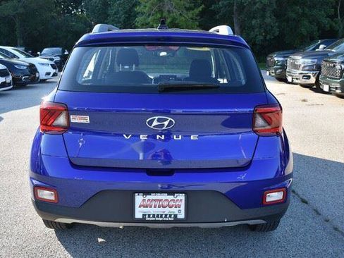 Used 2020 Hyundai Venue SEL FWD image 15