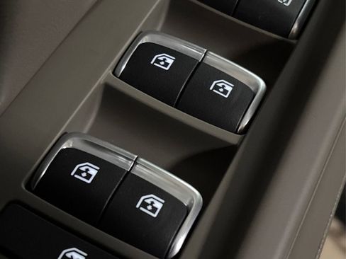 New 2026 Kia Carnival EX image 26