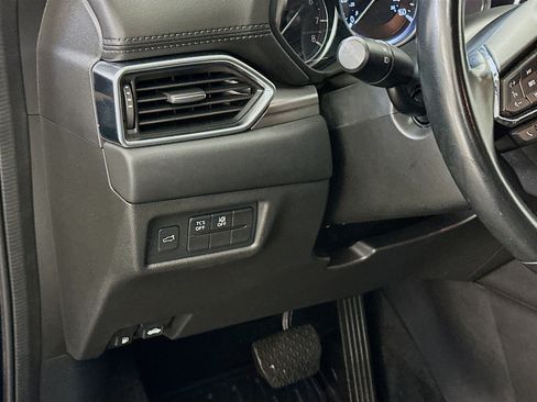 Used 2020 MAZDA CX-5 Touring image 17