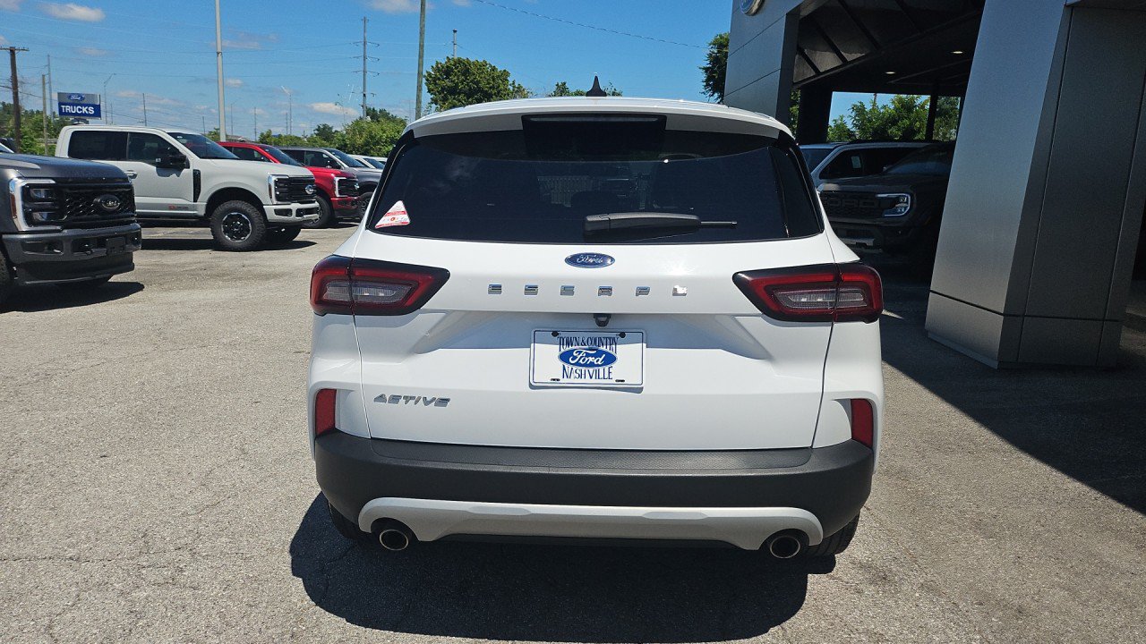 Used 2025 Ford Escape Active FWD image 4