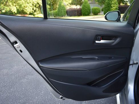 Used 2021 Toyota Corolla XLE FWD image 15