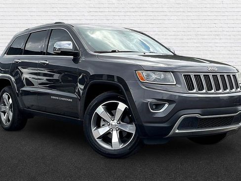 Used 2016 Jeep Grand Cherokee Limited w/ Trailer Tow Group IV RWD image 3