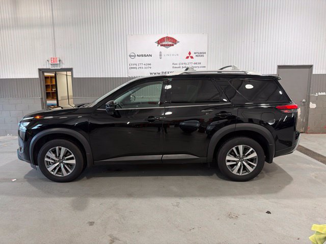 Certified 2025 Nissan Pathfinder SL AWD/4WD image 7