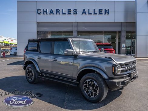 Used 2022 Ford Bronco Outer Banks AWD/4WD image 1
