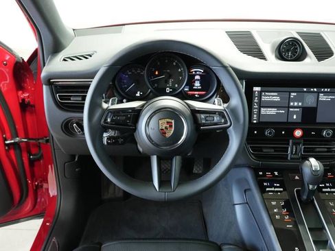 New 2026 Porsche Macan image 13