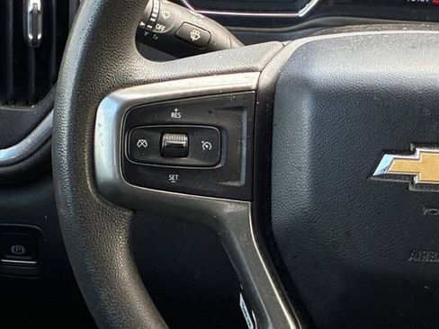 Used 2020 Chevrolet Silverado 1500 LT AWD/4WD image 21