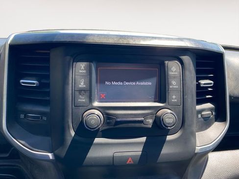Used 2020 RAM 1500 Big Horn AWD/4WD image 23