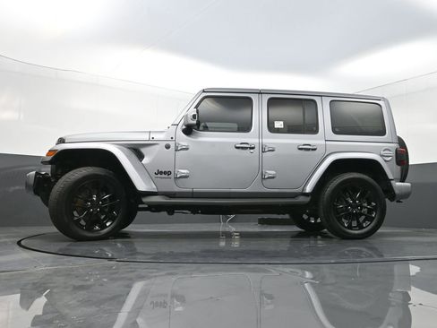 Used 2020 Jeep Wrangler Unlimited Sahara image 26