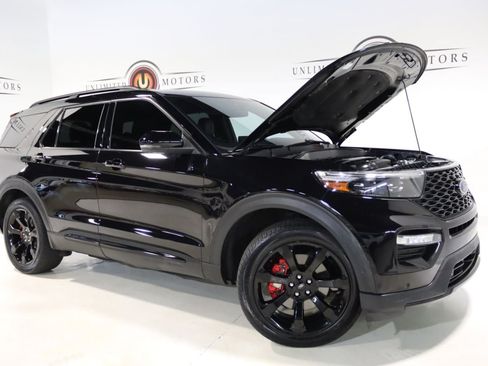Used 2021 Ford Explorer ST w/ ST Street Pack AWD/4WD image 31