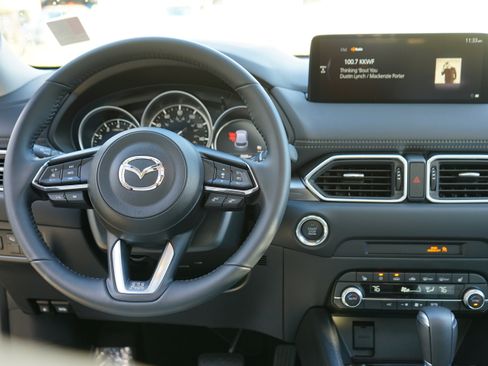 Certified 2025 MAZDA CX-5 AWD 2.5 S w/ Preferred Package image 18