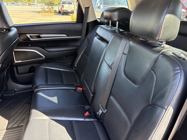 Used 2020 Kia Telluride S w/ S 8 Passenger Seating Package FWD image 13