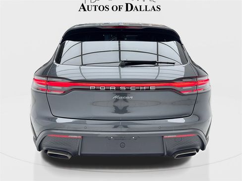 Used 2025 Porsche Macan w/ Premium Package Plus image 12