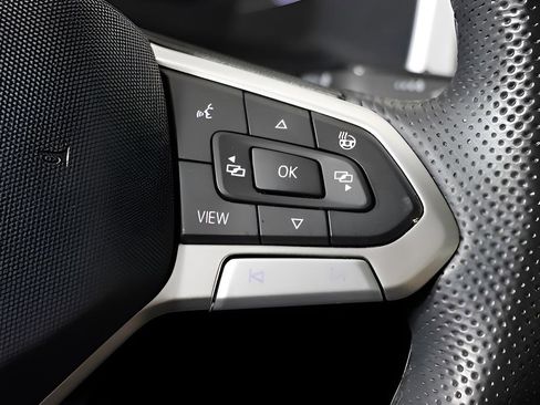 Used 2023 Volkswagen Atlas SEL Premium image 37