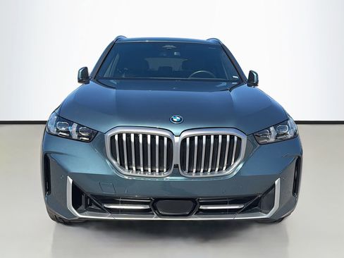 Used 2025 BMW X5 xDrive50e image 9