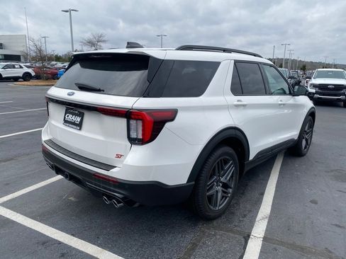 New 2025 Ford Explorer ST image 7