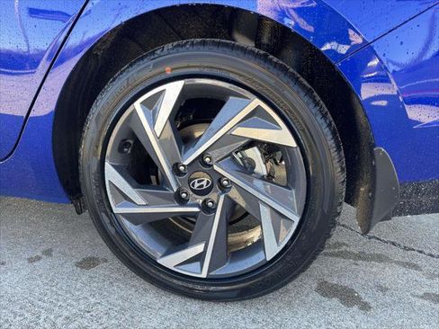 New 2026 Hyundai Elantra Limited image 4