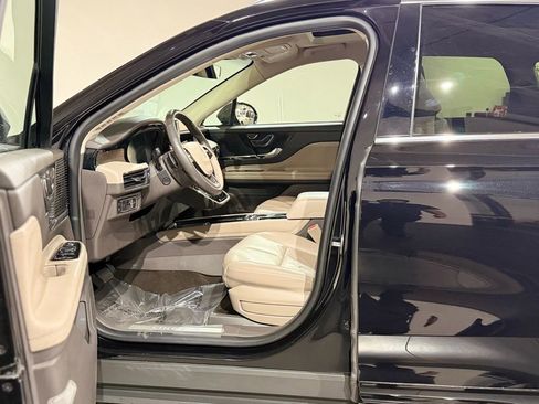 Used 2022 Lincoln Corsair Grand Touring image 36