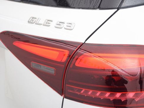 New 2026 Mercedes-Benz GLE 53 AMG 4MATIC image 12