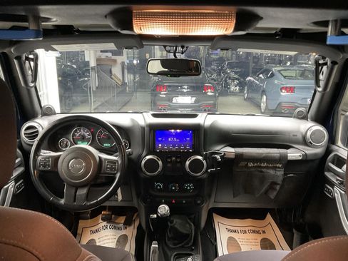 Used 2013 Jeep Wrangler Sahara w/ Connectivity Group image 19