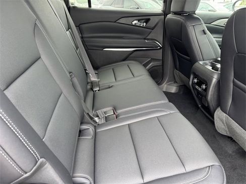 New 2026 Chevrolet Traverse LT w/ Midnight/Sport Edition image 8