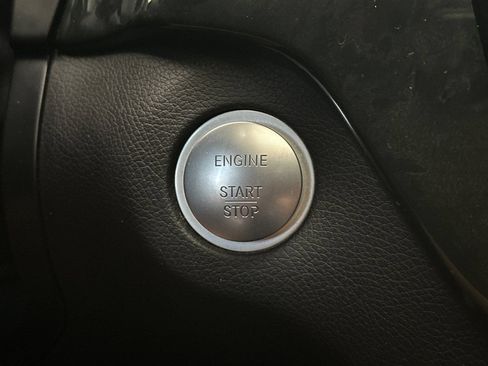 Used 2018 Mercedes-Benz GLE 350 image 27