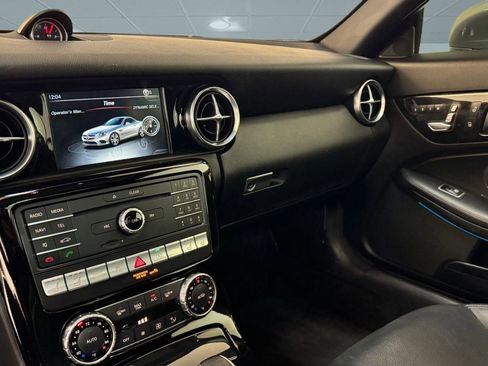 Used 2017 Mercedes-Benz SLC 300 image 33