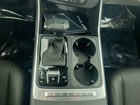 New 2026 Kia Carnival EX FWD image 22