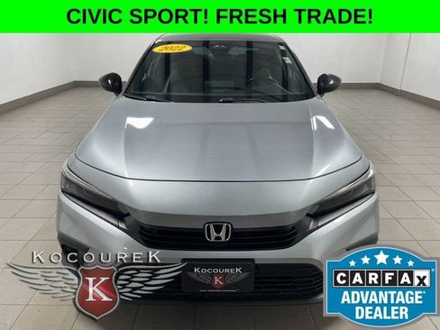 Used 2022 Honda Civic Sport image 2