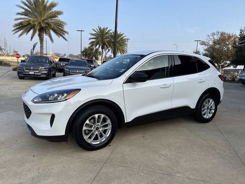 Certified 2022 Ford Escape SE w/ Convenience Package image 4