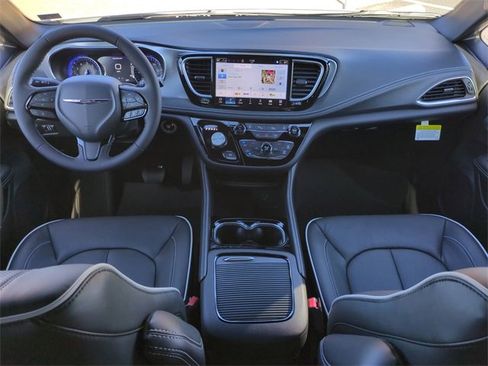 New 2026 Chrysler Pacifica Limited w/ S Appearance Package image 14