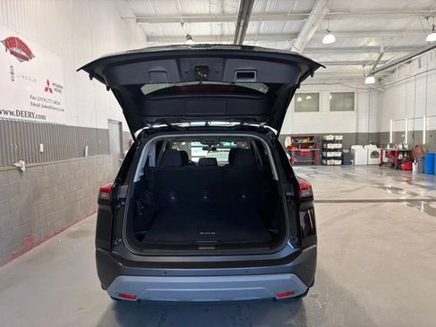 Used 2023 Nissan Rogue S AWD/4WD image 5