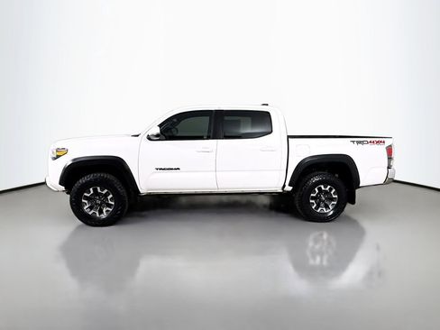 Certified 2023 Toyota Tacoma TRD Off-Road image 4