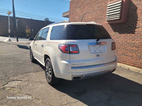 Used 2013 GMC Acadia Denali image 5