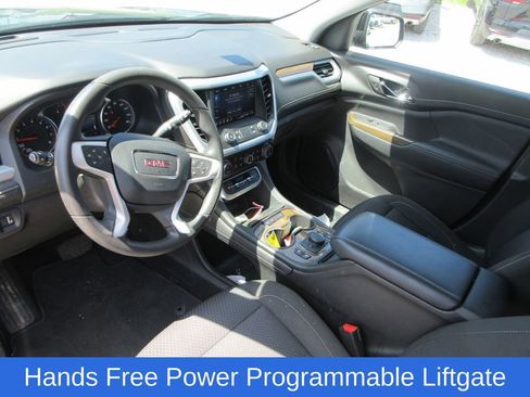 Used 2023 GMC Acadia SLE w/ Driver Convenience Package FWD image 7