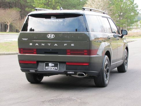 Used 2025 Hyundai Santa Fe SEL FWD image 12